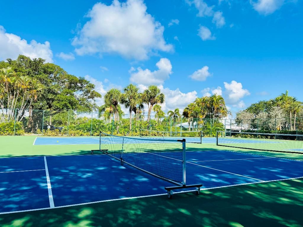 Photo of 1542 Jupiter Cove Drive #202, Jupiter, FL 33469 (MLS # R10977252)