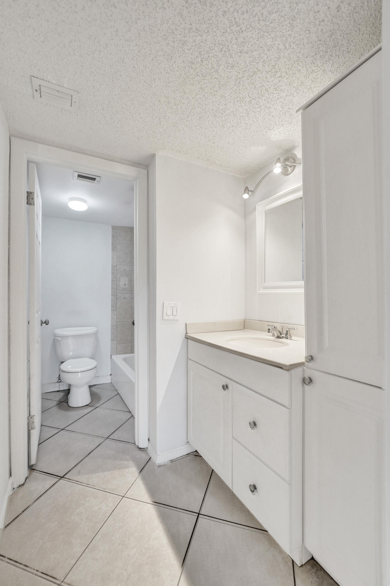 Sherwood Square Condo A - Residential Lease
