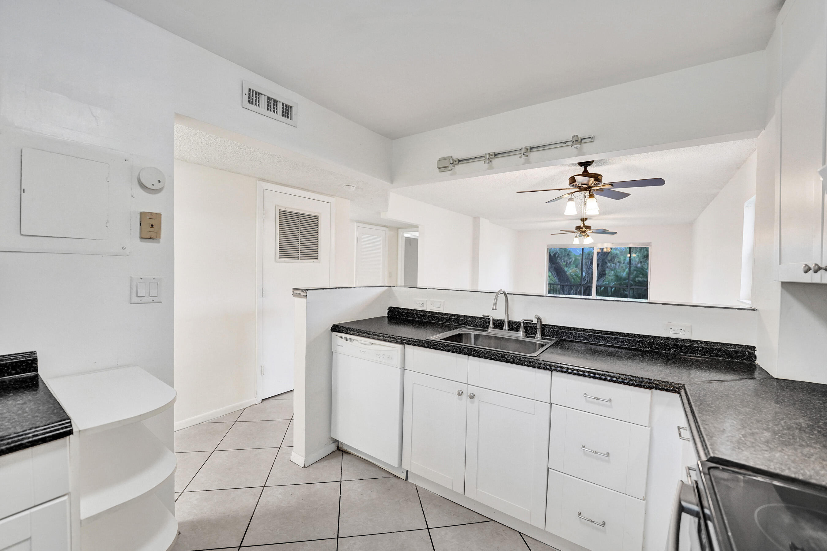 Sherwood Square Condo A - Residential Lease