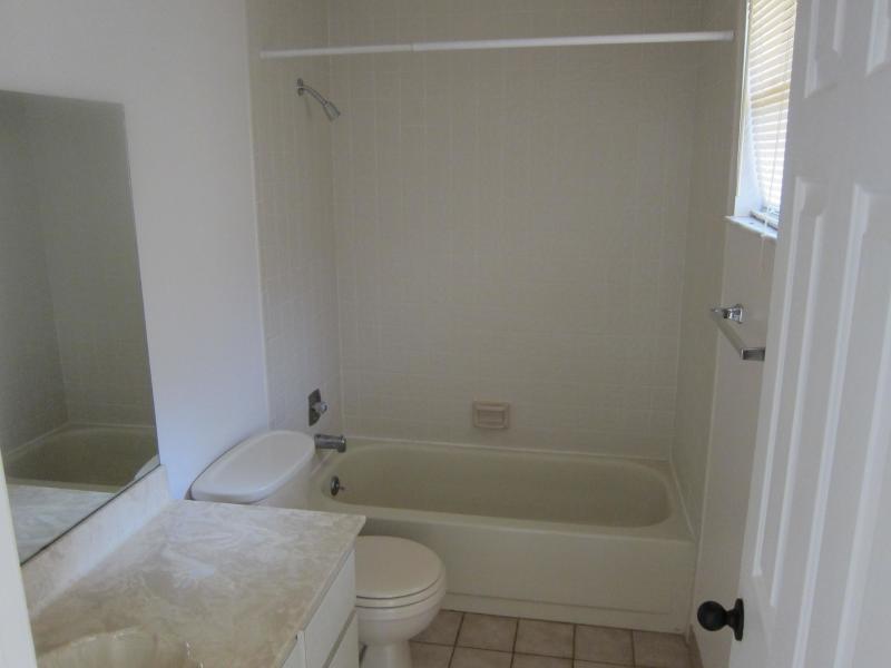 WOODBRIDGE LAKES - Residential