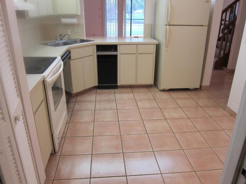 WOODBRIDGE LAKES - Residential