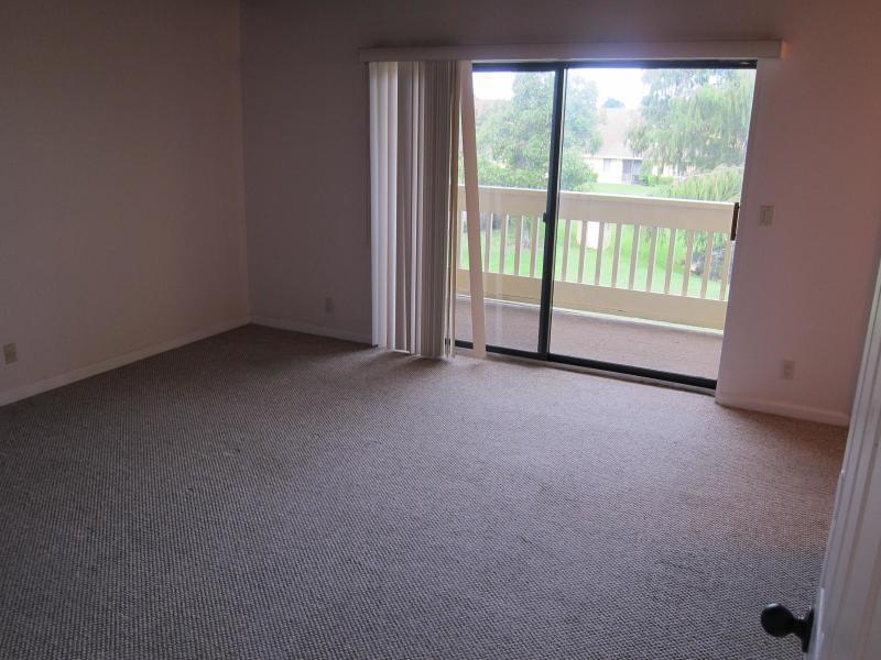 WOODBRIDGE LAKES - Residential