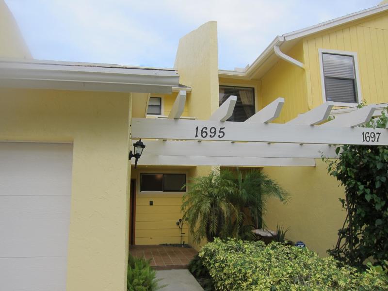 WOODBRIDGE LAKES - Residential