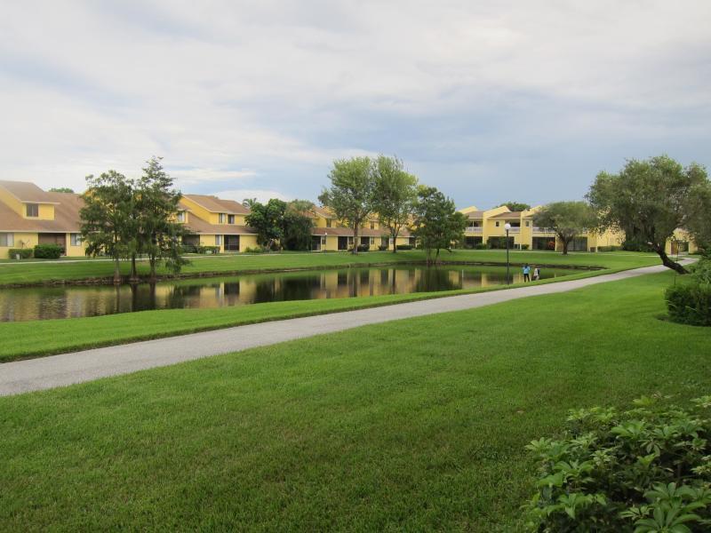 WOODBRIDGE LAKES - Residential