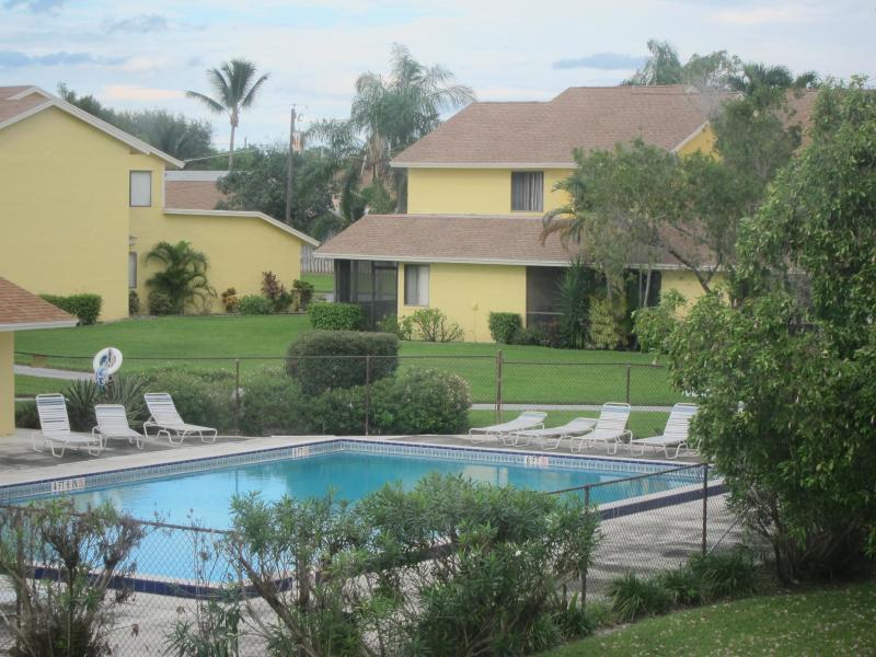 WOODBRIDGE LAKES - Residential