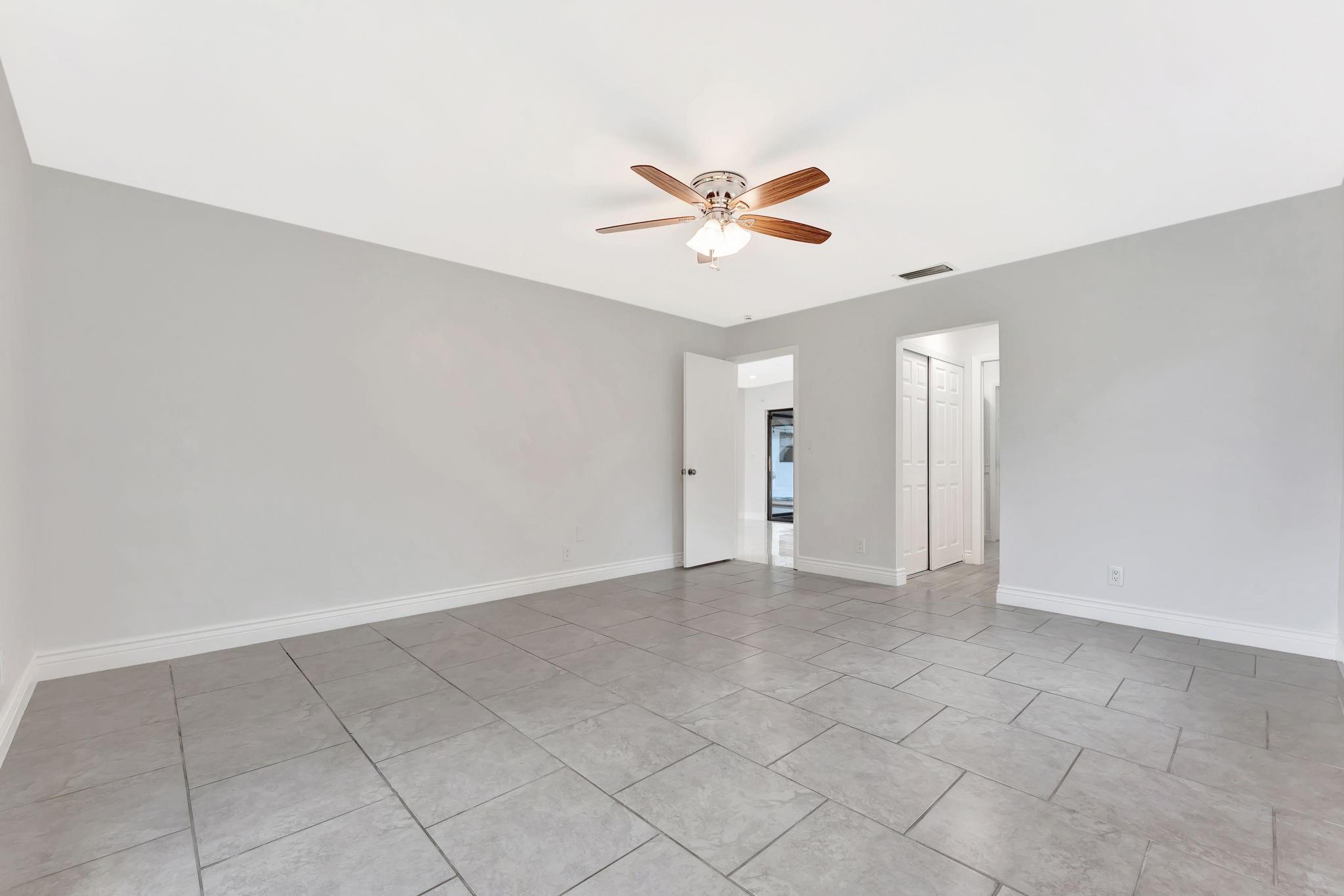 DEER RUN SPRINGS - Residential Lease