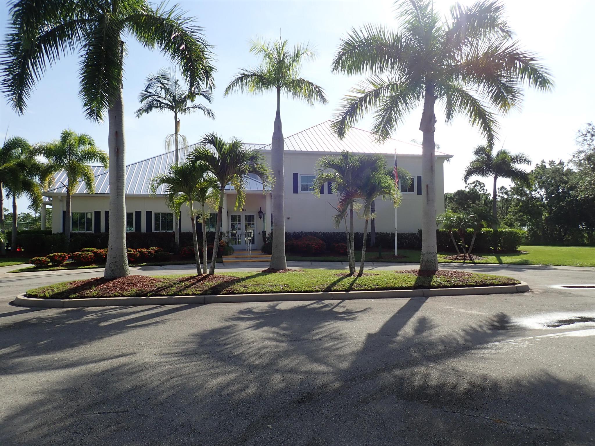 FAIRWAYS AT SAVANNA CLUB - Residential