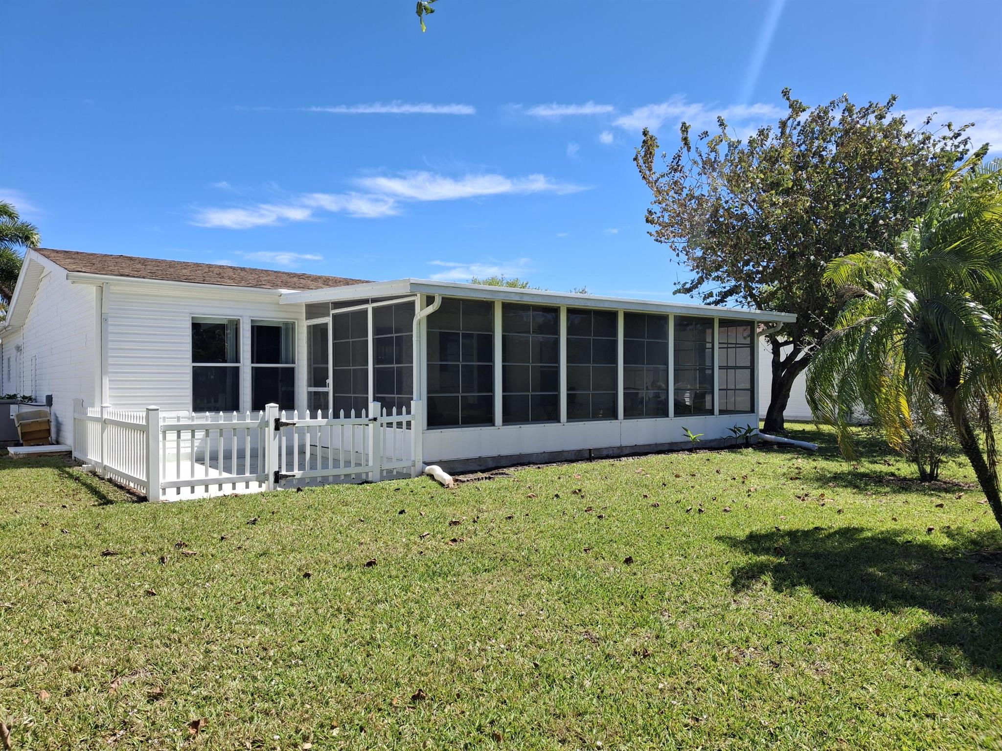 FAIRWAYS AT SAVANNA CLUB - Residential