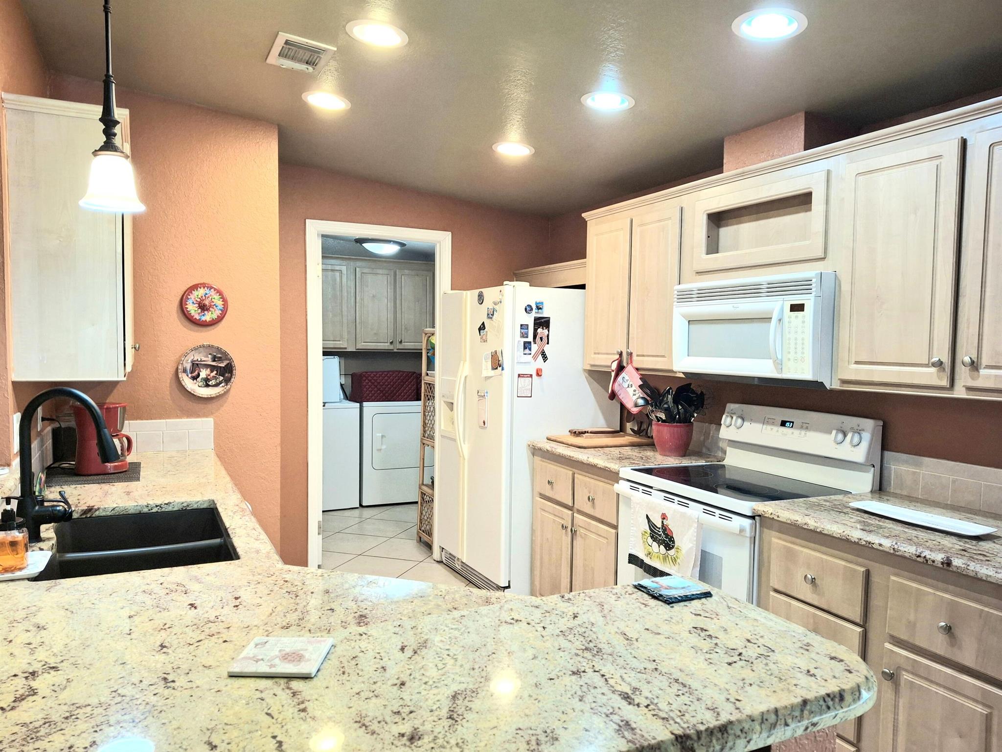 FAIRWAYS AT SAVANNA CLUB - Residential