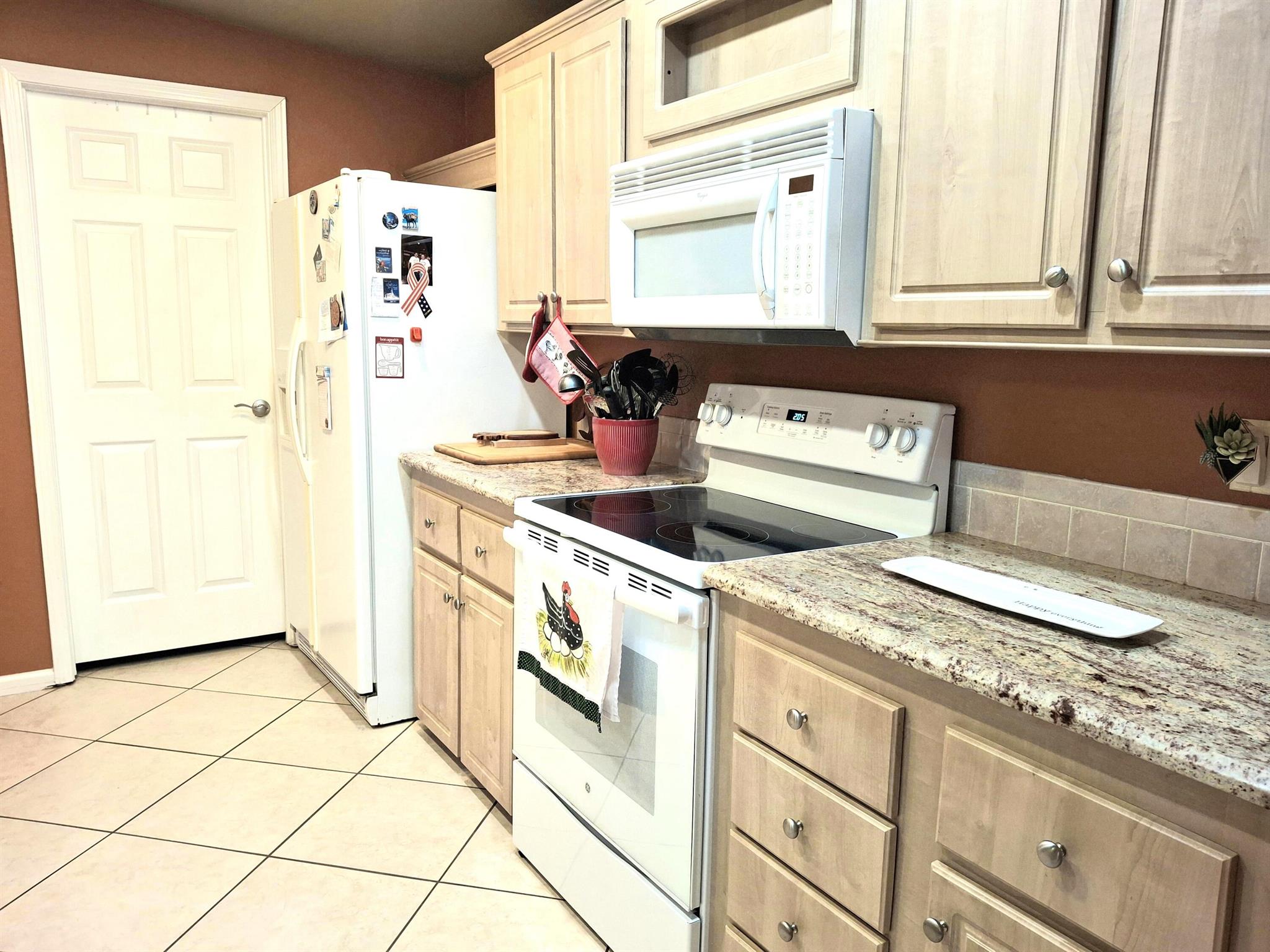 FAIRWAYS AT SAVANNA CLUB - Residential