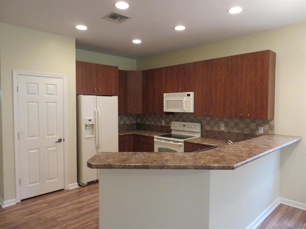 NEWPORT ISLES,  PORTOFINO ISLES - Residential