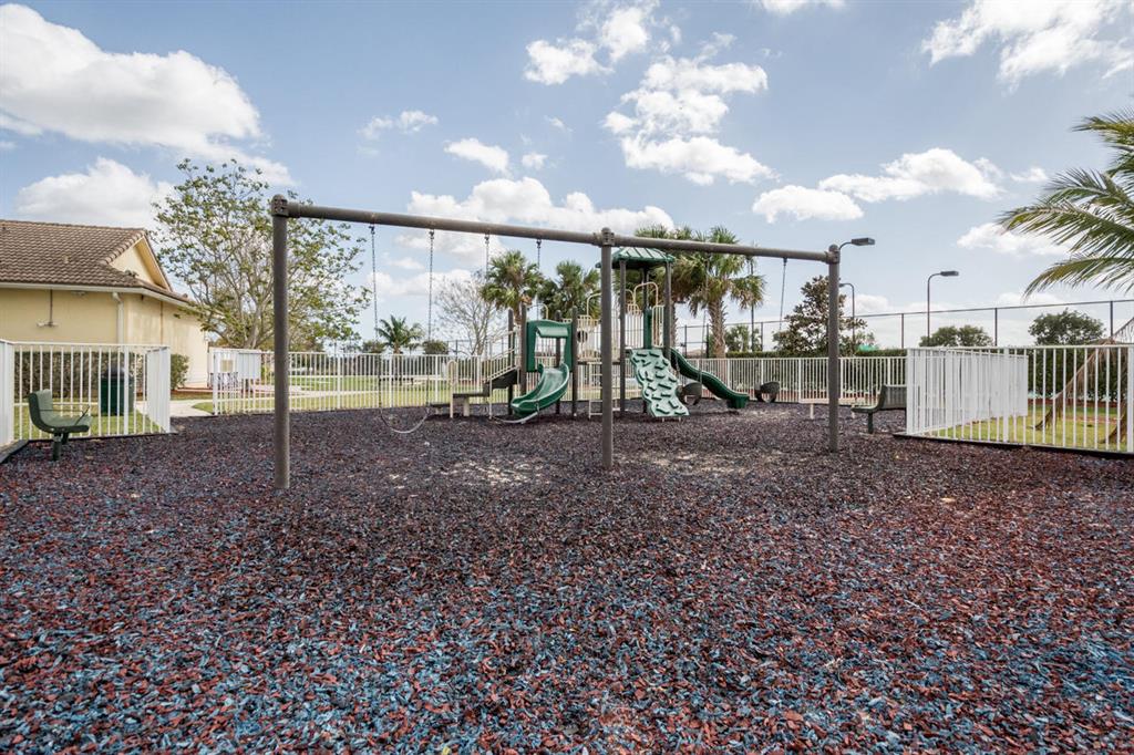 NEWPORT ISLES,  PORTOFINO ISLES - Residential