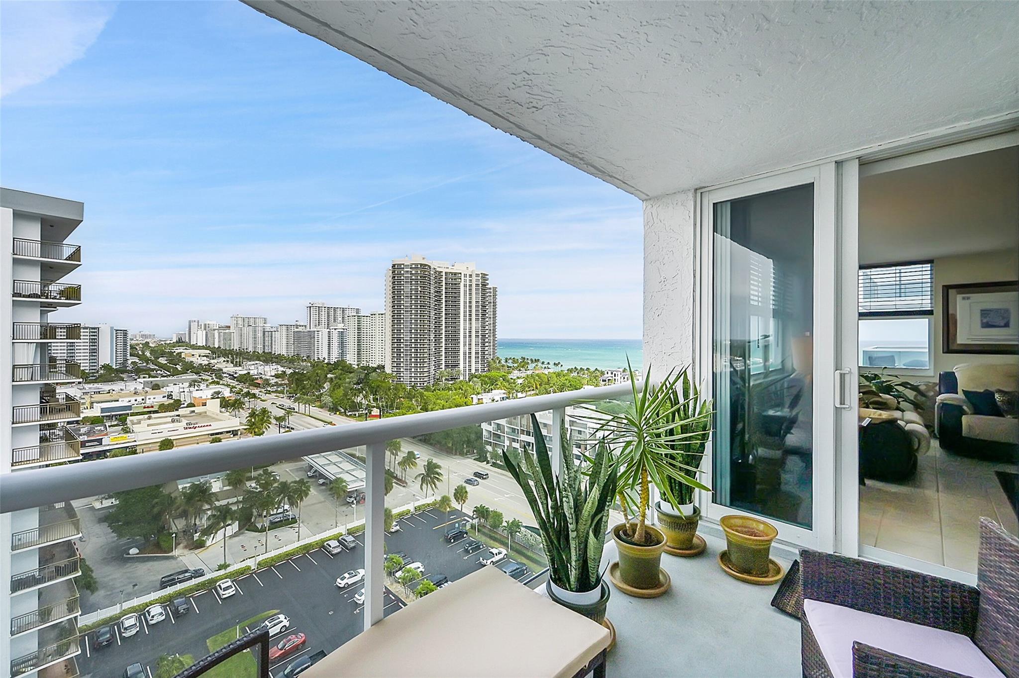 3015 N Ocean Blvd 15E