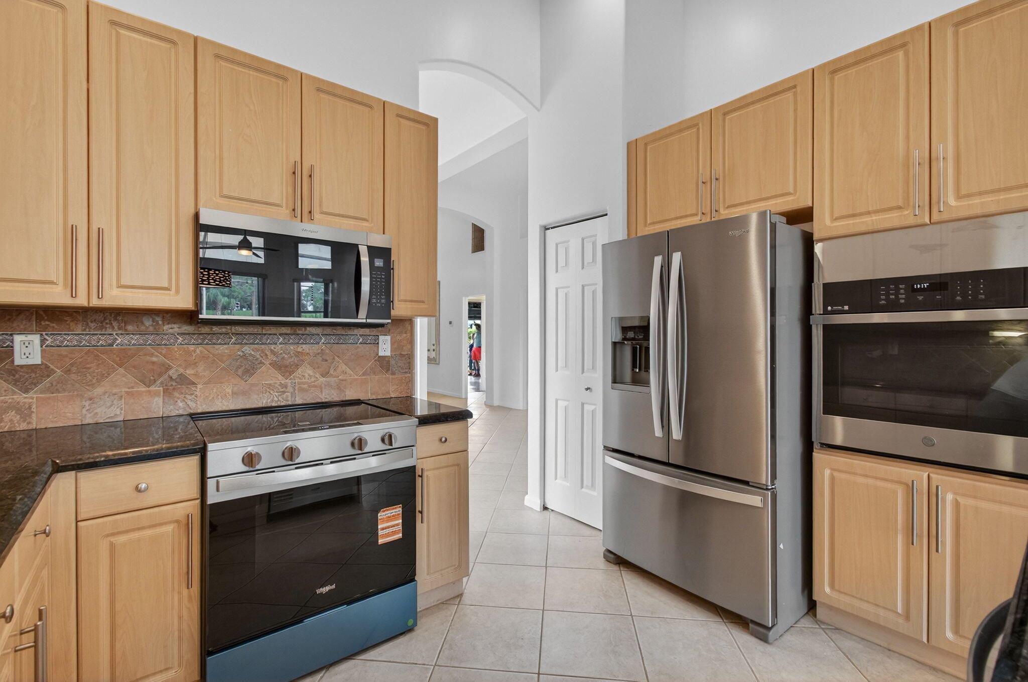 POLO TRACE 2 4 - Residential Lease