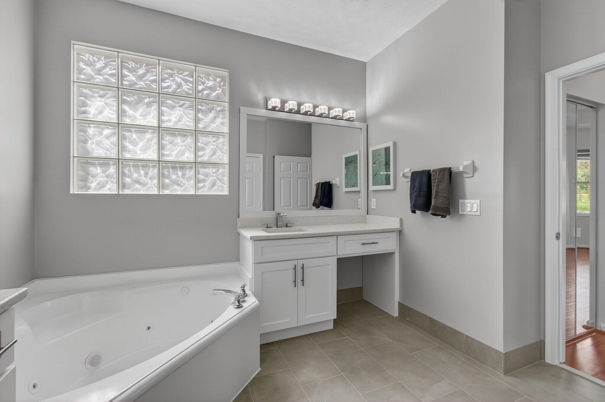 POLO TRACE 2 4 - Residential Lease