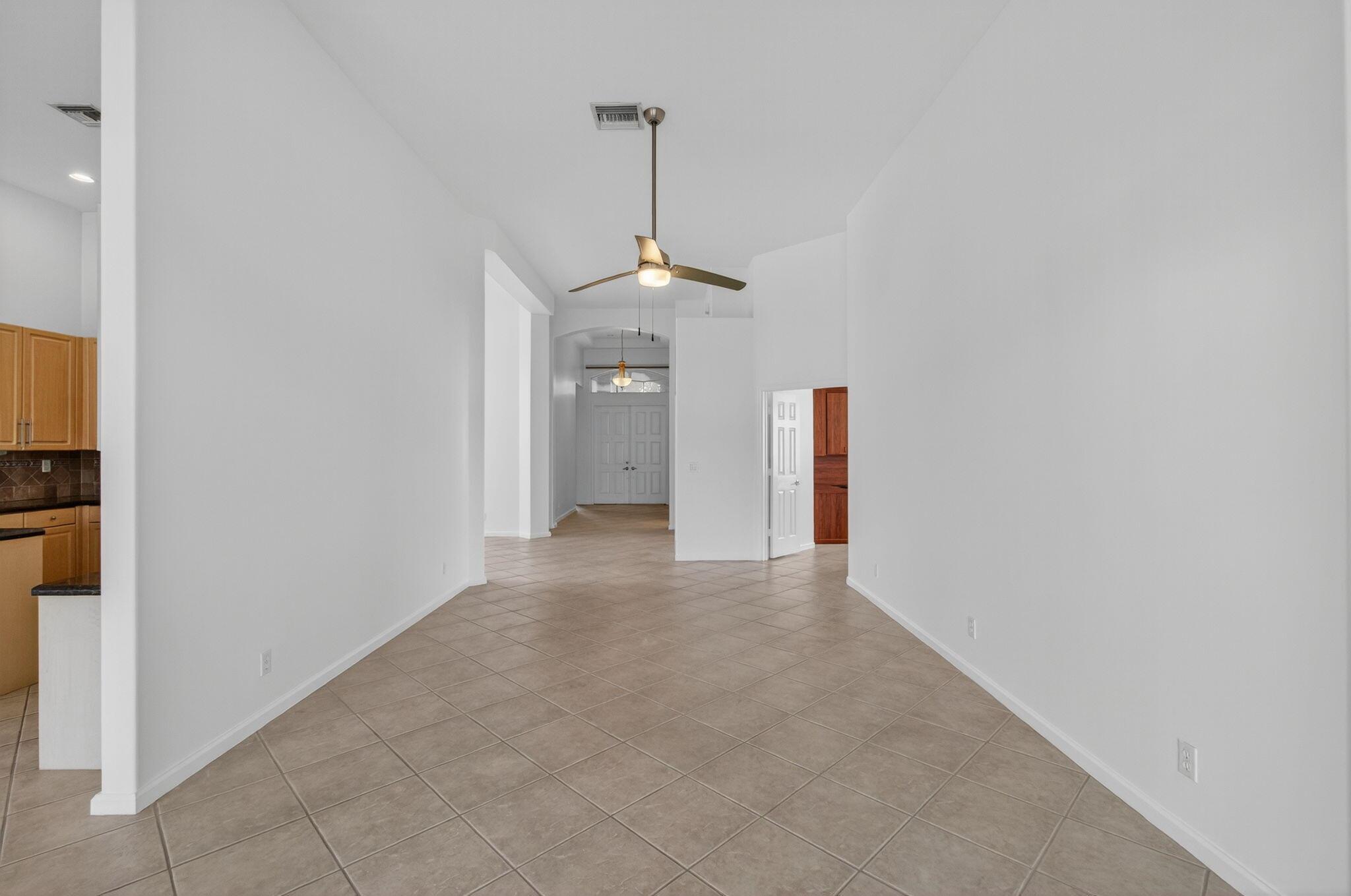 POLO TRACE 2 4 - Residential Lease