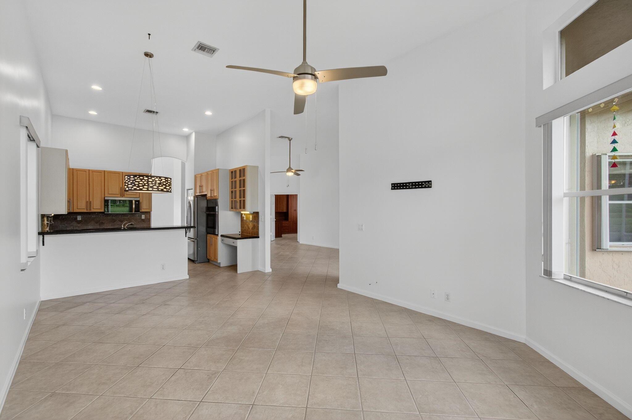 POLO TRACE 2 4 - Residential Lease