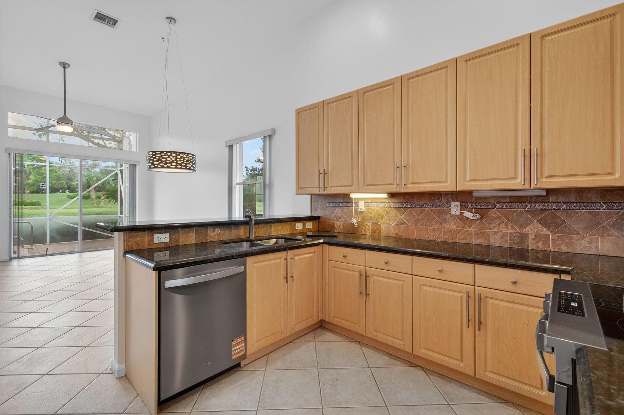 POLO TRACE 2 4 - Residential Lease