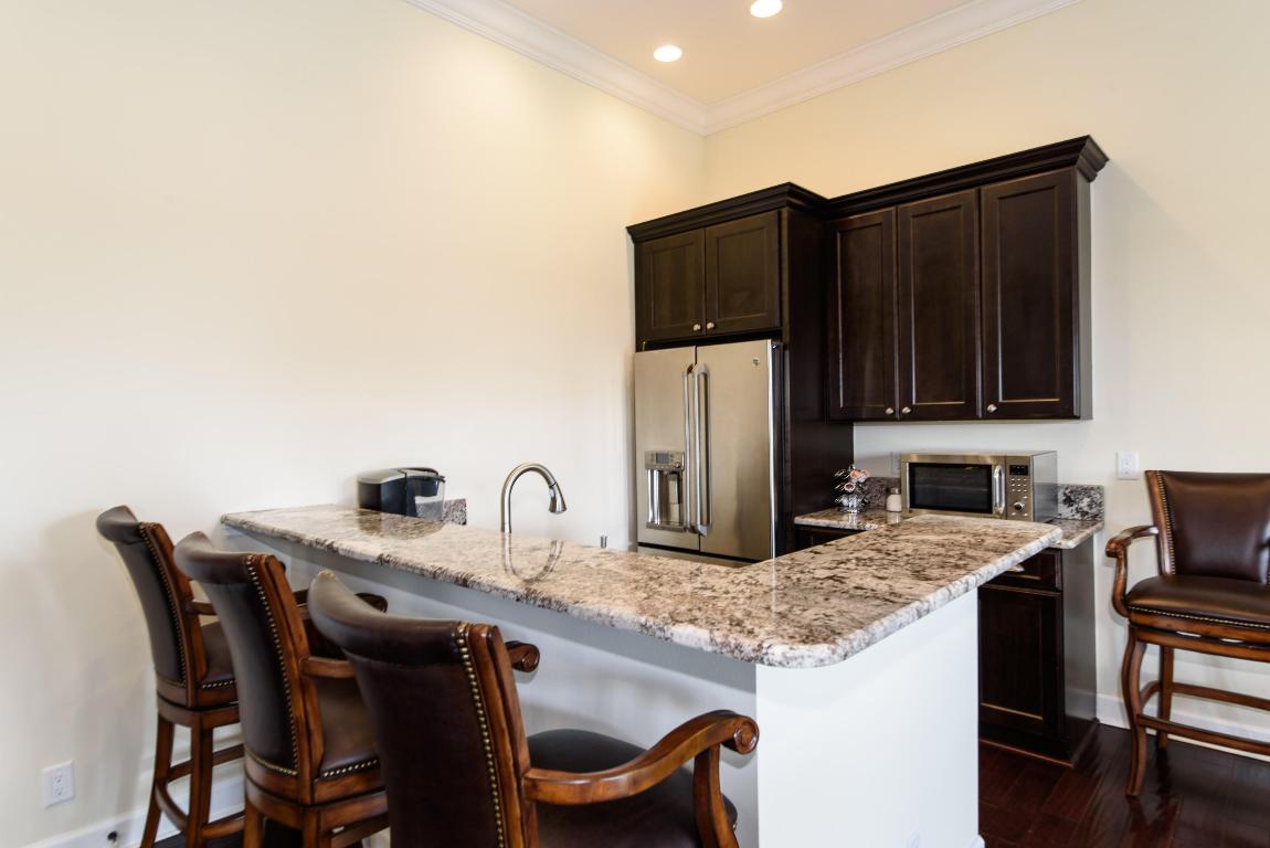 SADDLE TRAIL PARK OF WELLINGTON - Residential