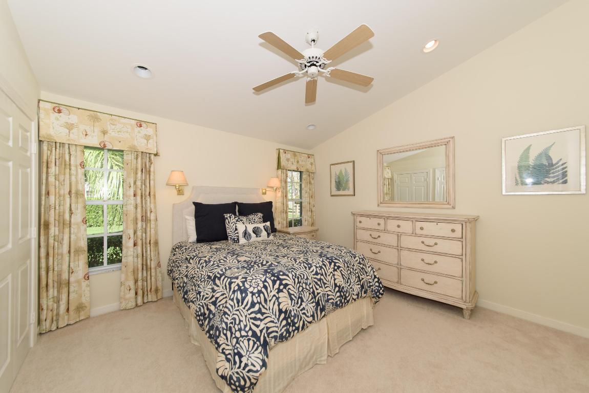 SADDLE TRAIL PARK OF WELLINGTON - Residential