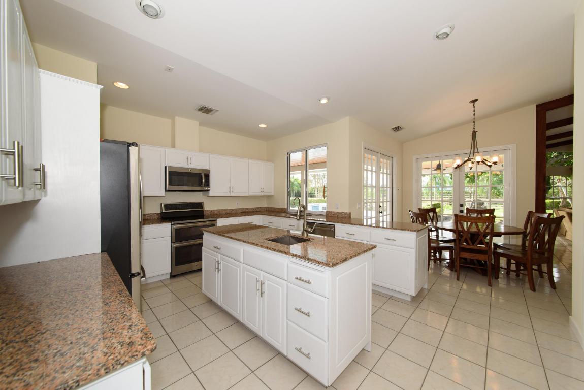 SADDLE TRAIL PARK OF WELLINGTON - Residential