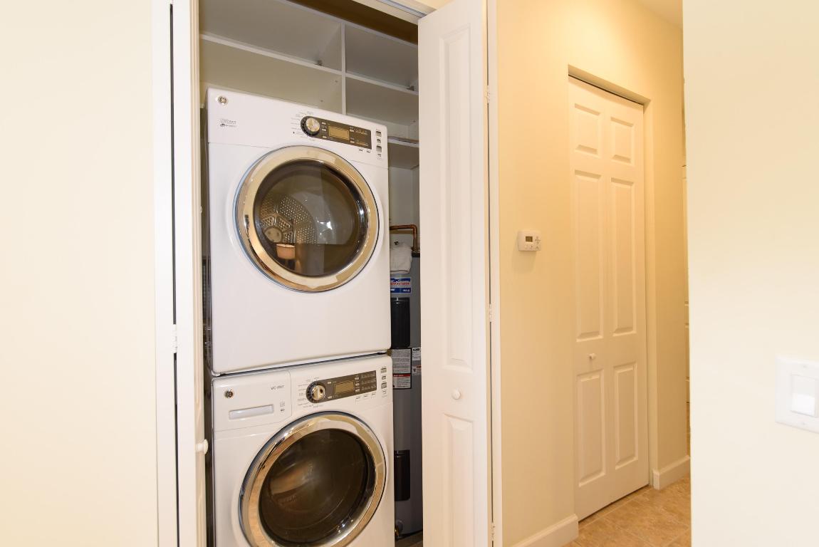 SADDLE TRAIL PARK OF WELLINGTON - Residential