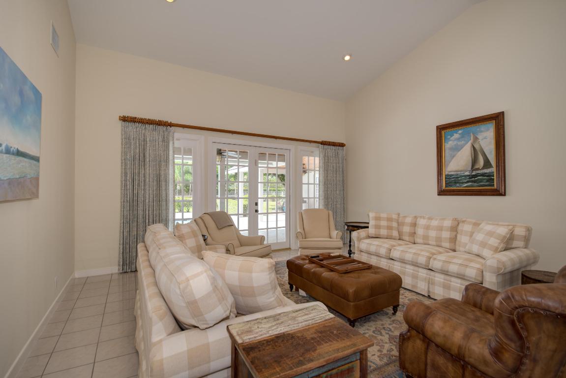 SADDLE TRAIL PARK OF WELLINGTON - Residential