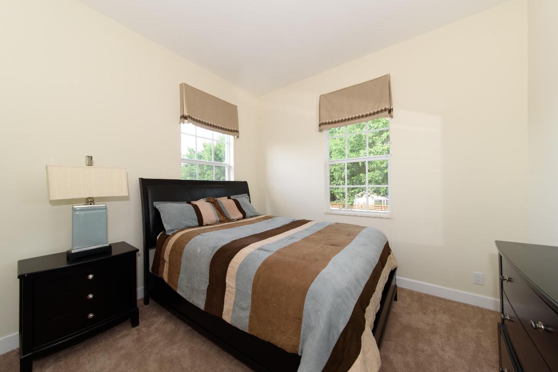 SADDLE TRAIL PARK OF WELLINGTON - Residential