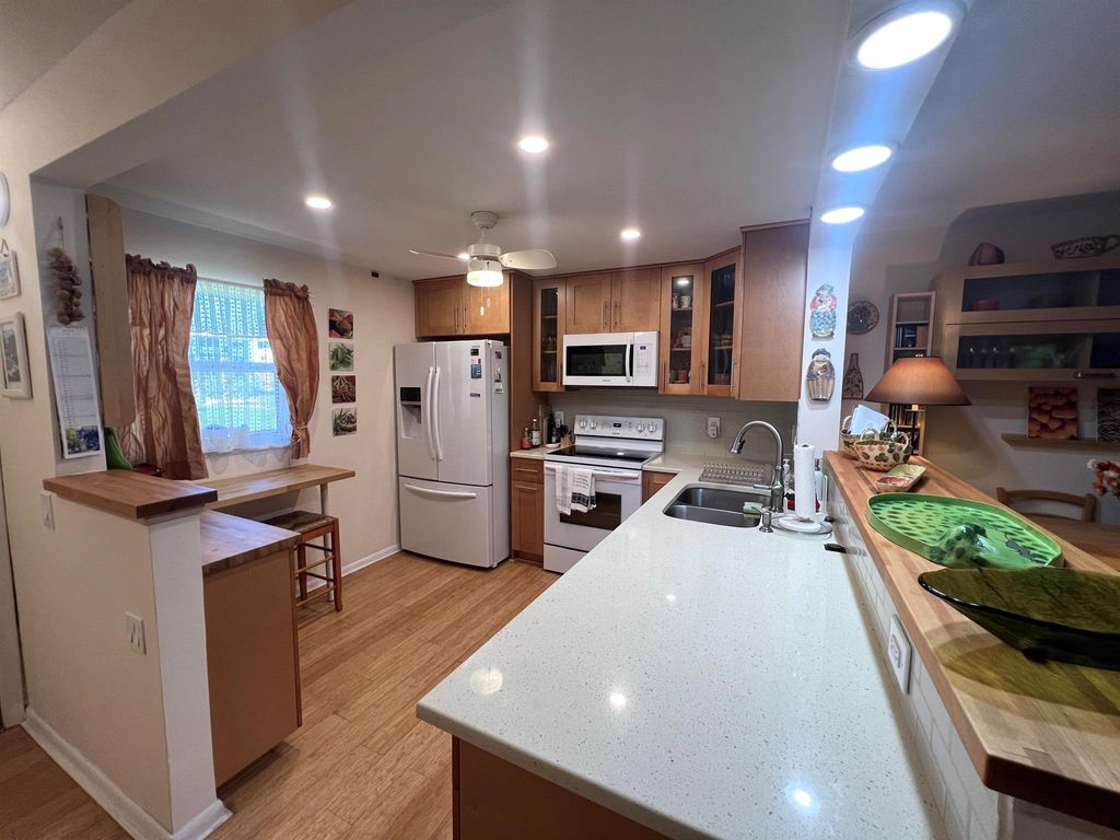 Photo of 2600 NE 1st Lane #2150, Boynton Beach, FL 33435 (MLS # R11114114)