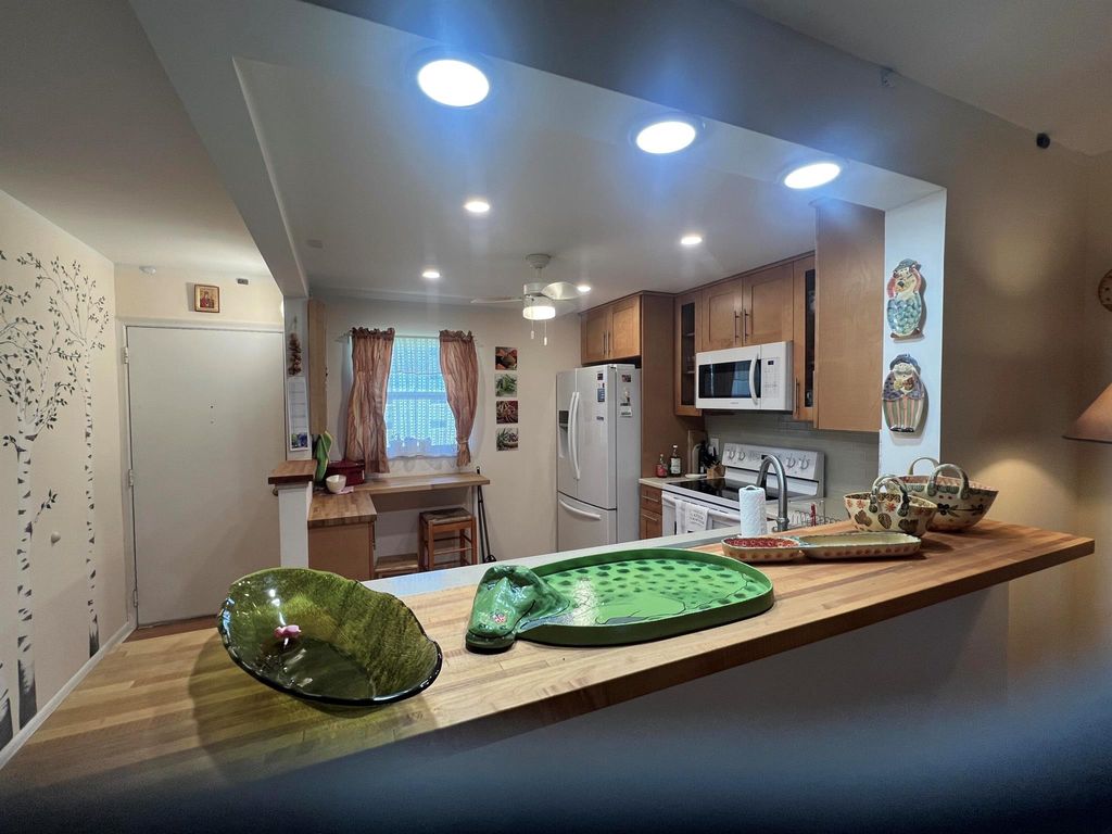 Photo of 2600 NE 1st Lane #2150, Boynton Beach, FL 33435 (MLS # R11114114)