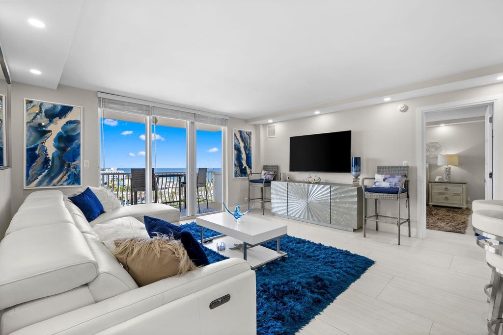 Photo of 1 Las Olas Circle #1015, Fort Lauderdale, FL 33316 (MLS # F10507136)