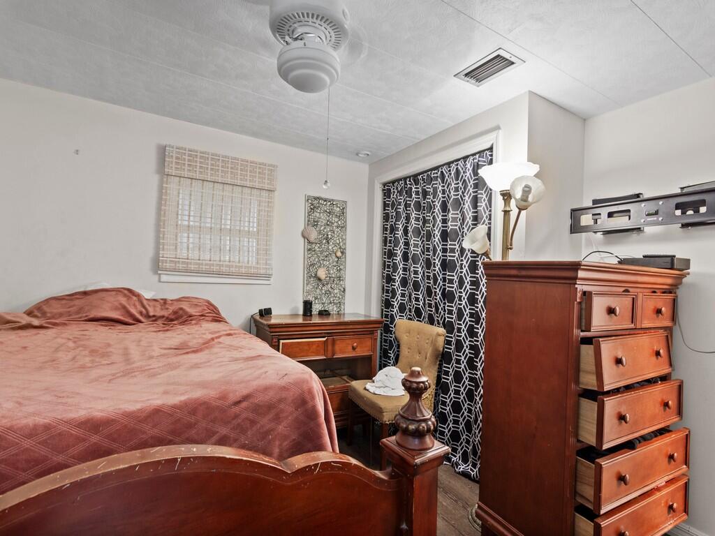 Sunshine Mobile Manor - Residential