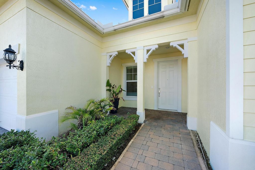 Photo of 127 Shores Pointe Drive, Jupiter, FL 33458 (MLS # R11123360)