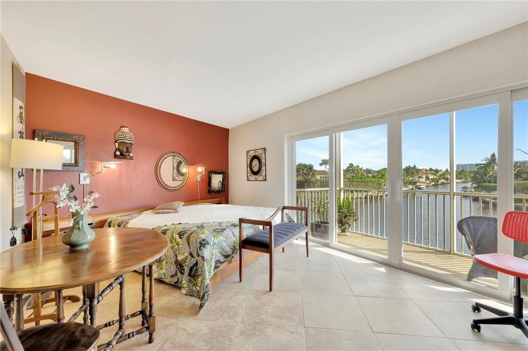 River House Towers Condo - Residential