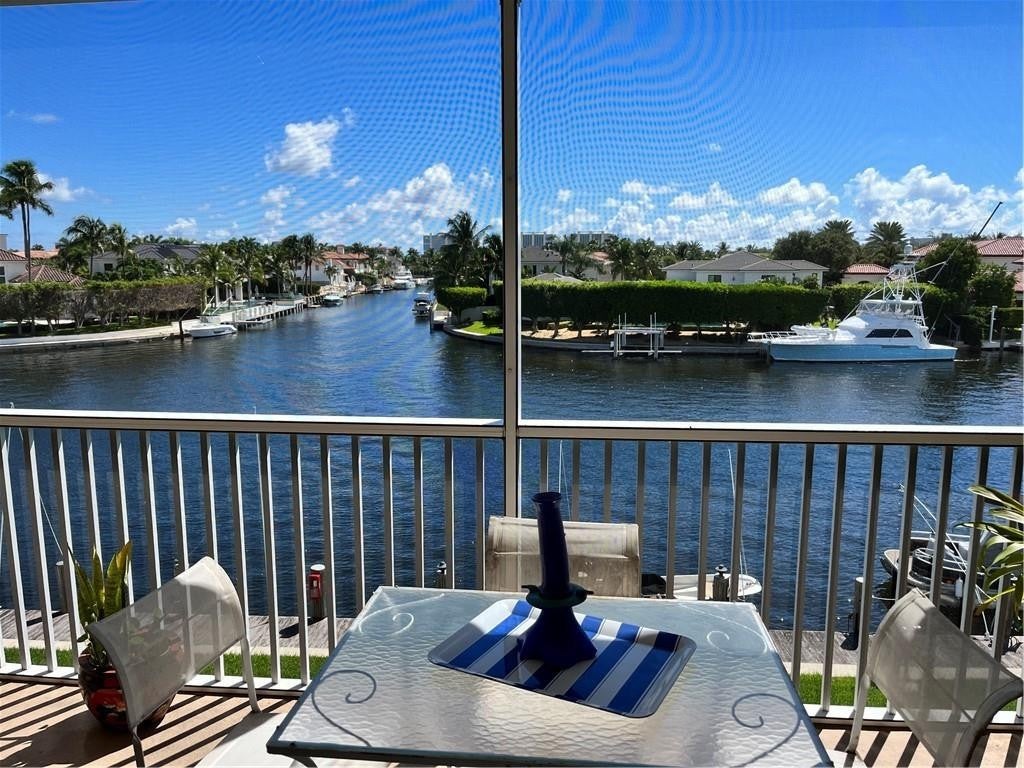 River House Towers Condo - Residential