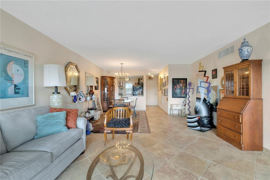 River House Towers Condo - Residential