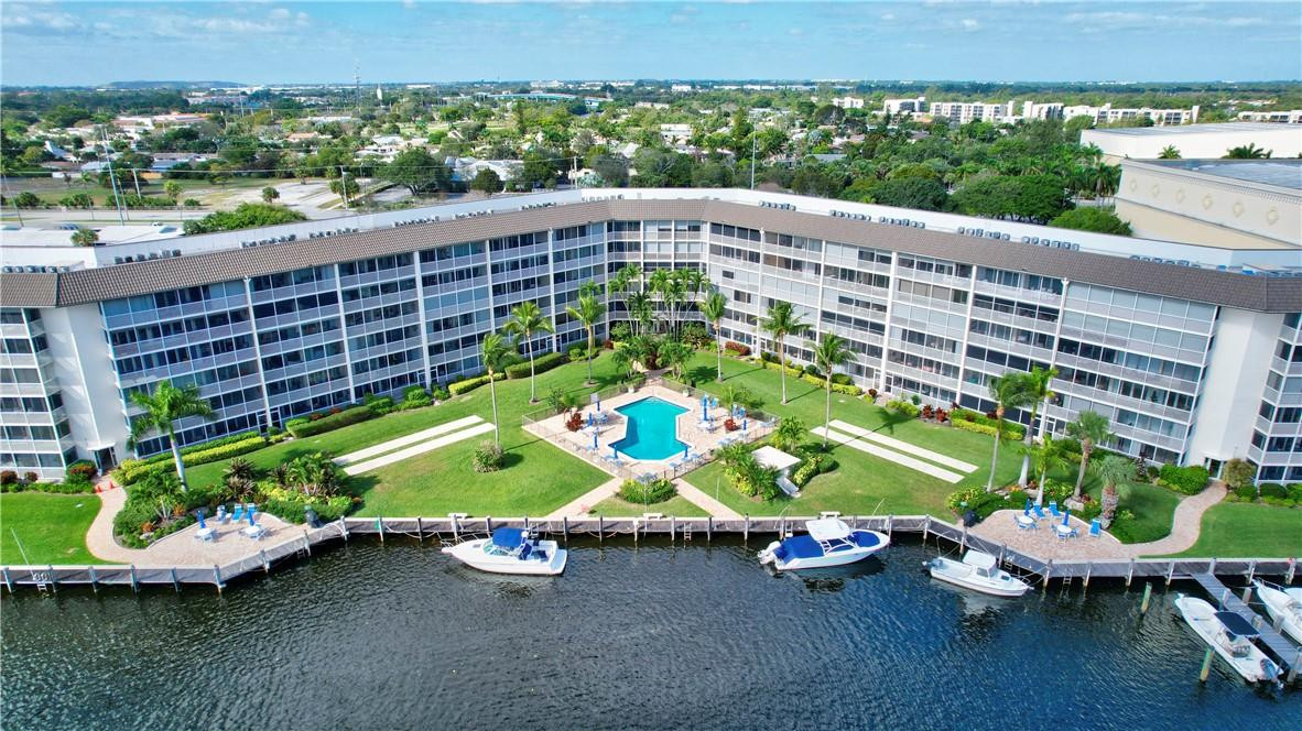 River House Towers Condo - Residential