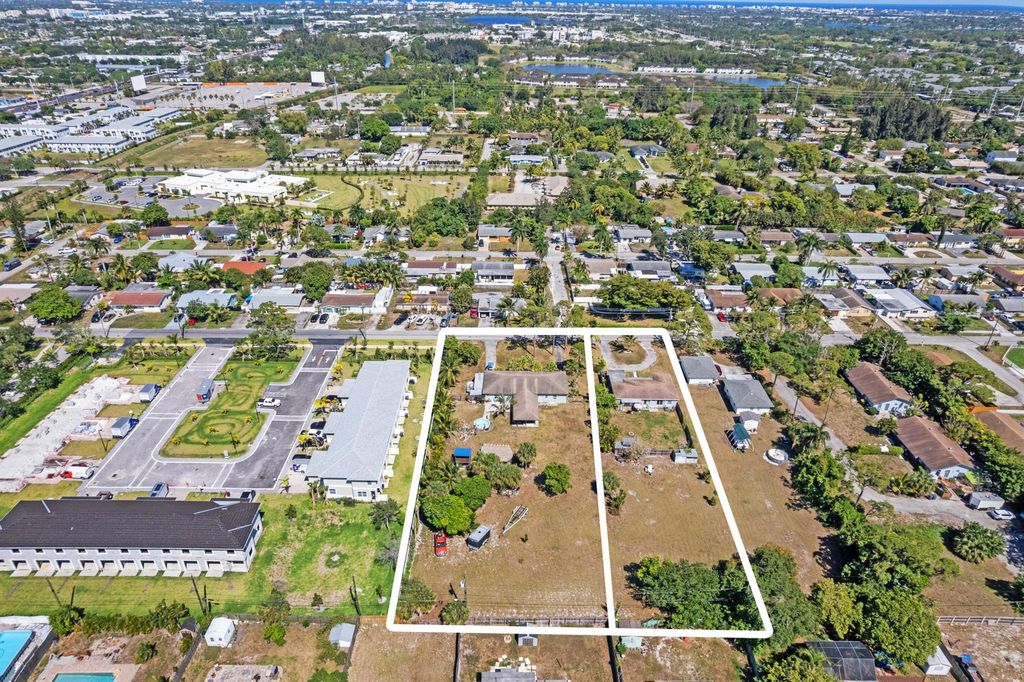 Photo of 4281 Gulfstream Road, Lake Worth, FL 33461 (MLS # R11083342)