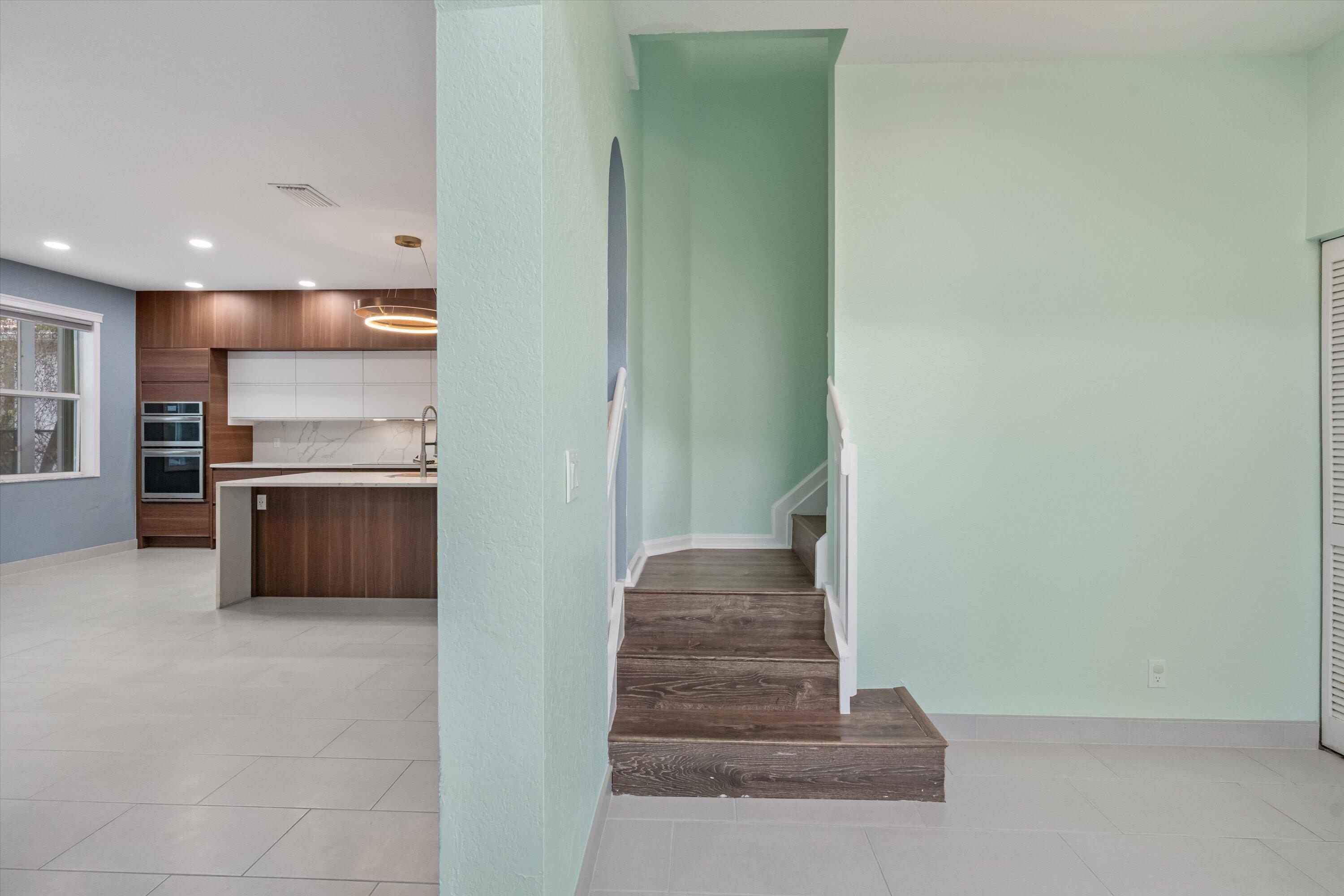 THOUSAND OAKS - Residential