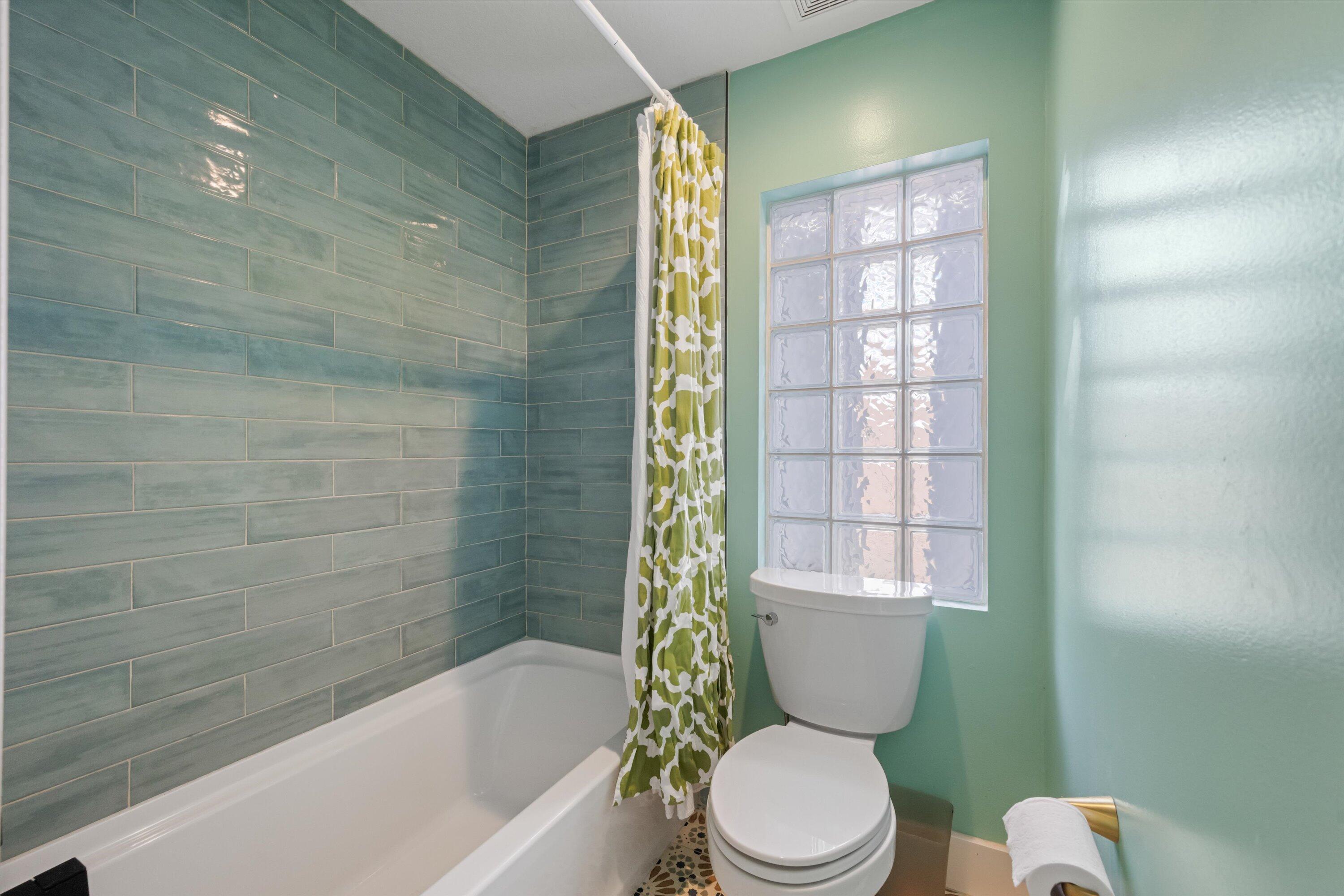 THOUSAND OAKS - Residential