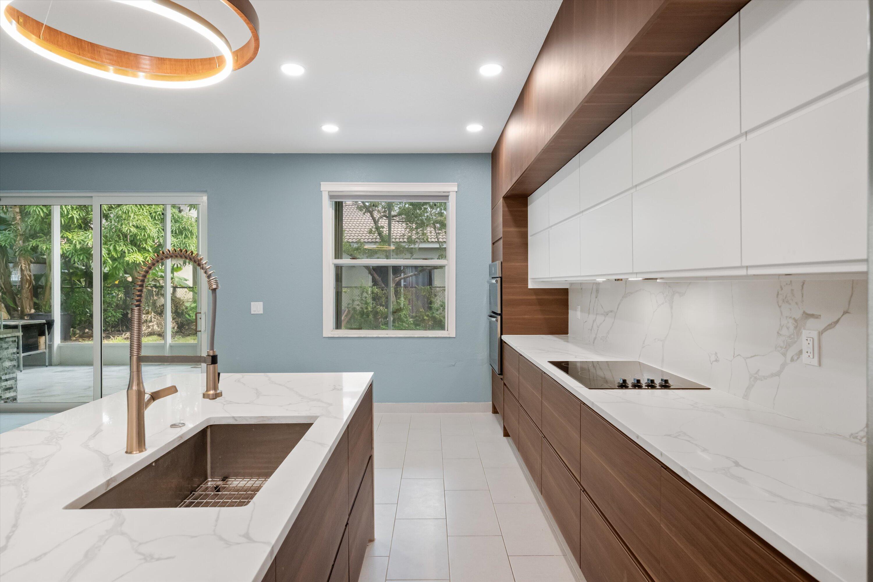 THOUSAND OAKS - Residential