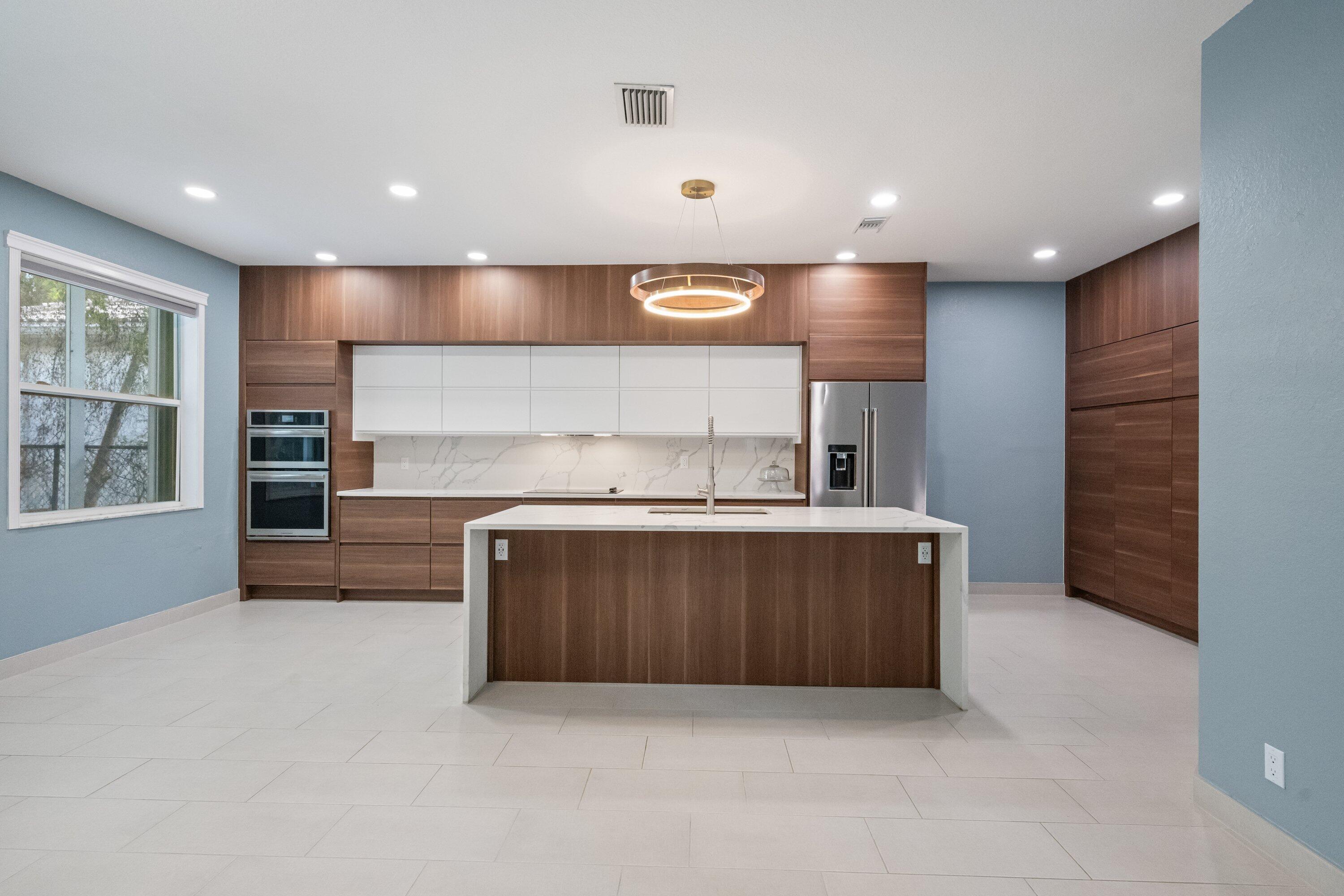 THOUSAND OAKS - Residential