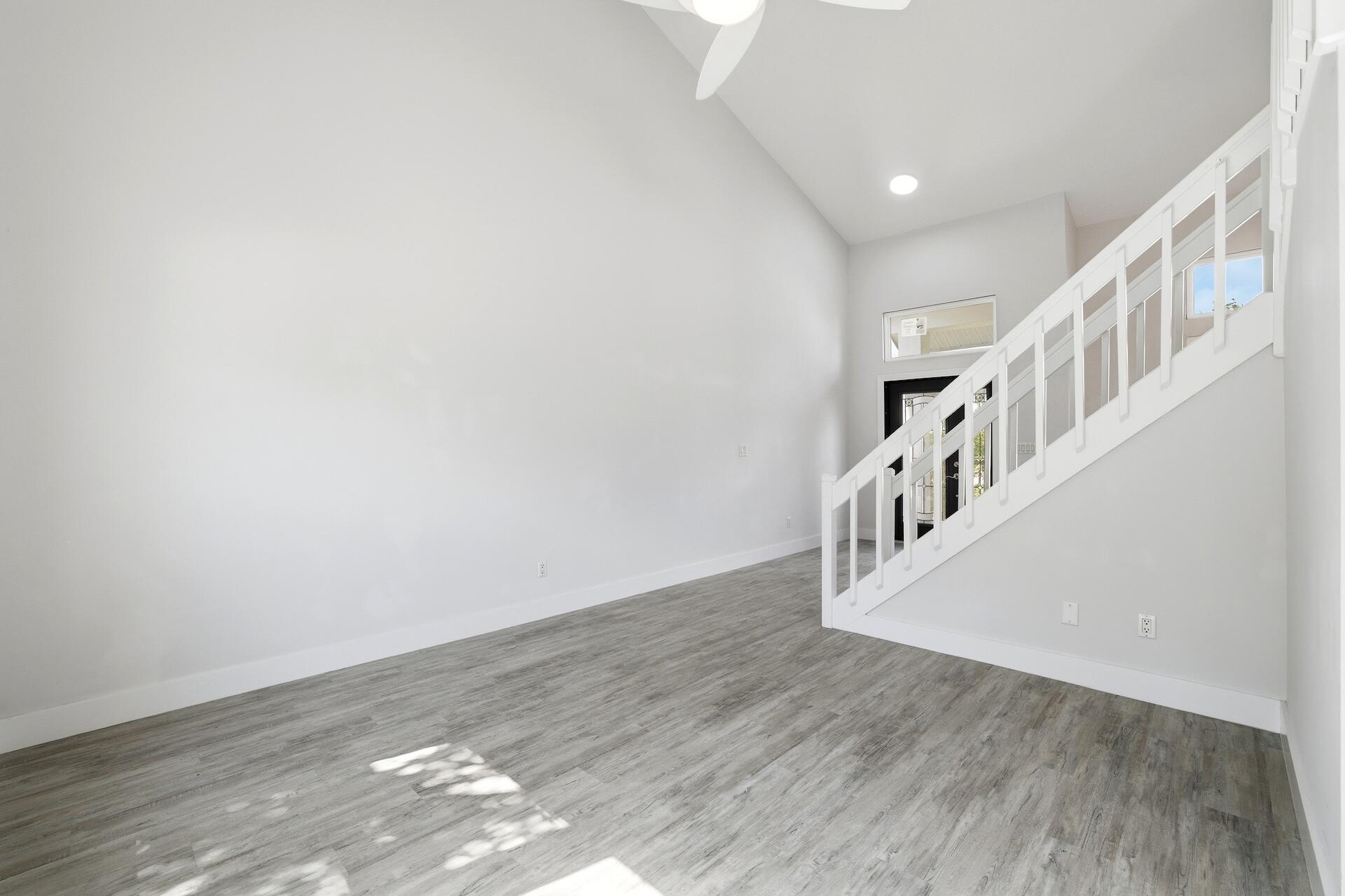 MEADOWLAND COVE 1 OF WELLINGTON - Residential