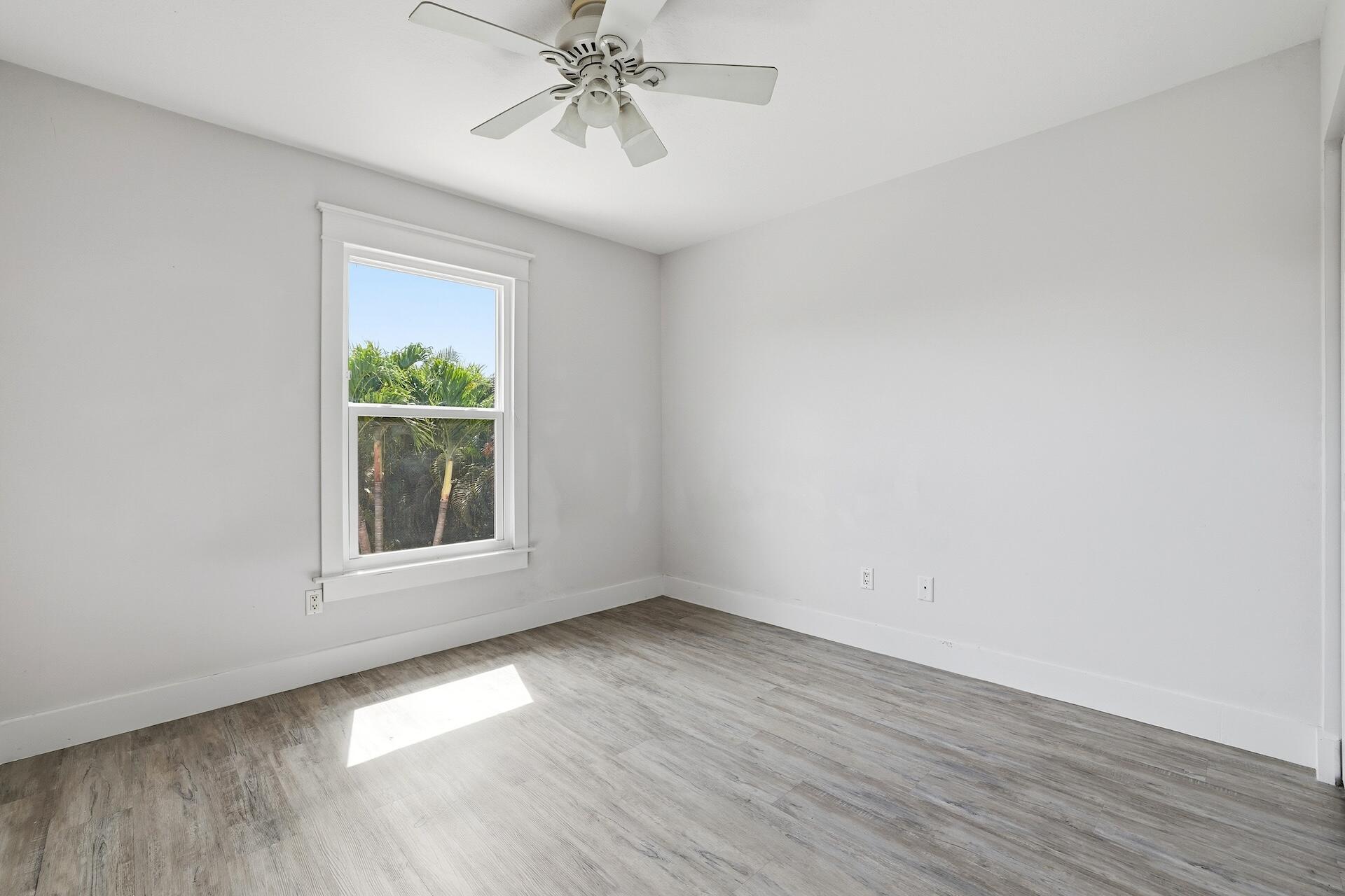 MEADOWLAND COVE 1 OF WELLINGTON - Residential