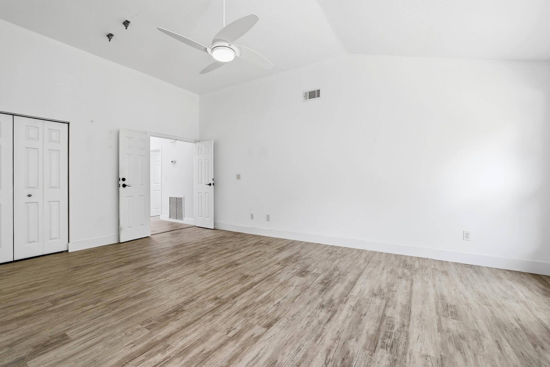 MEADOWLAND COVE 1 OF WELLINGTON - Residential