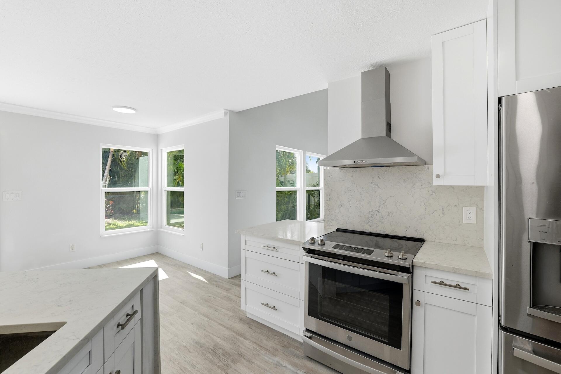 MEADOWLAND COVE 1 OF WELLINGTON - Residential