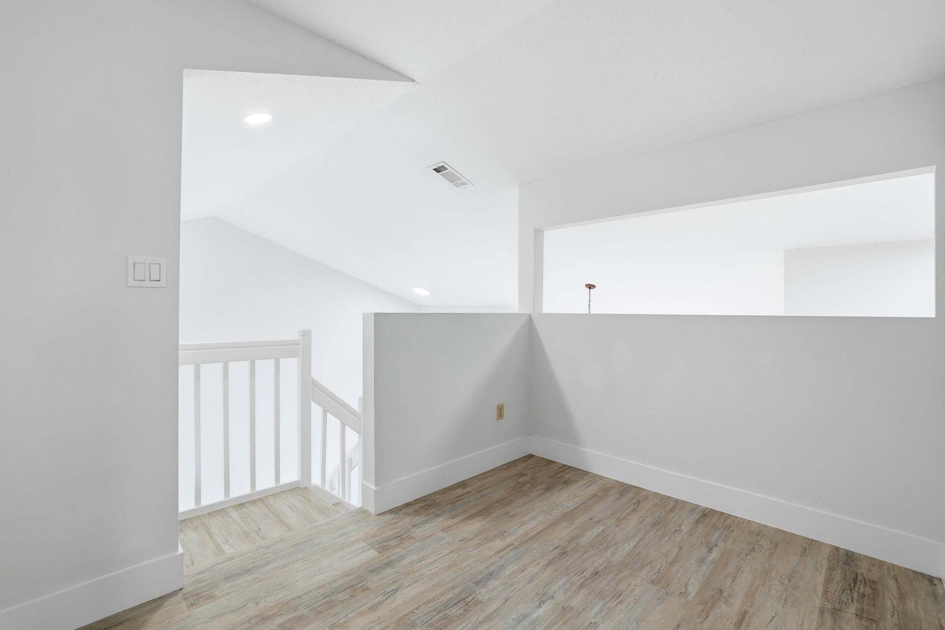 MEADOWLAND COVE 1 OF WELLINGTON - Residential