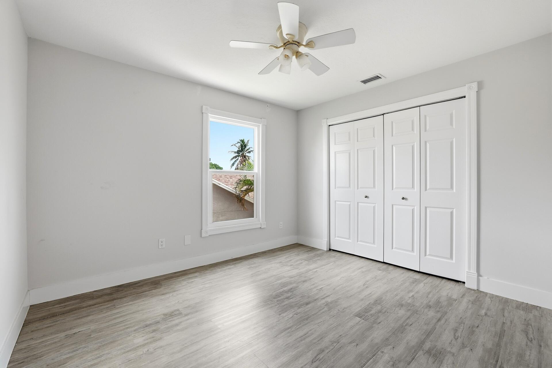 MEADOWLAND COVE 1 OF WELLINGTON - Residential