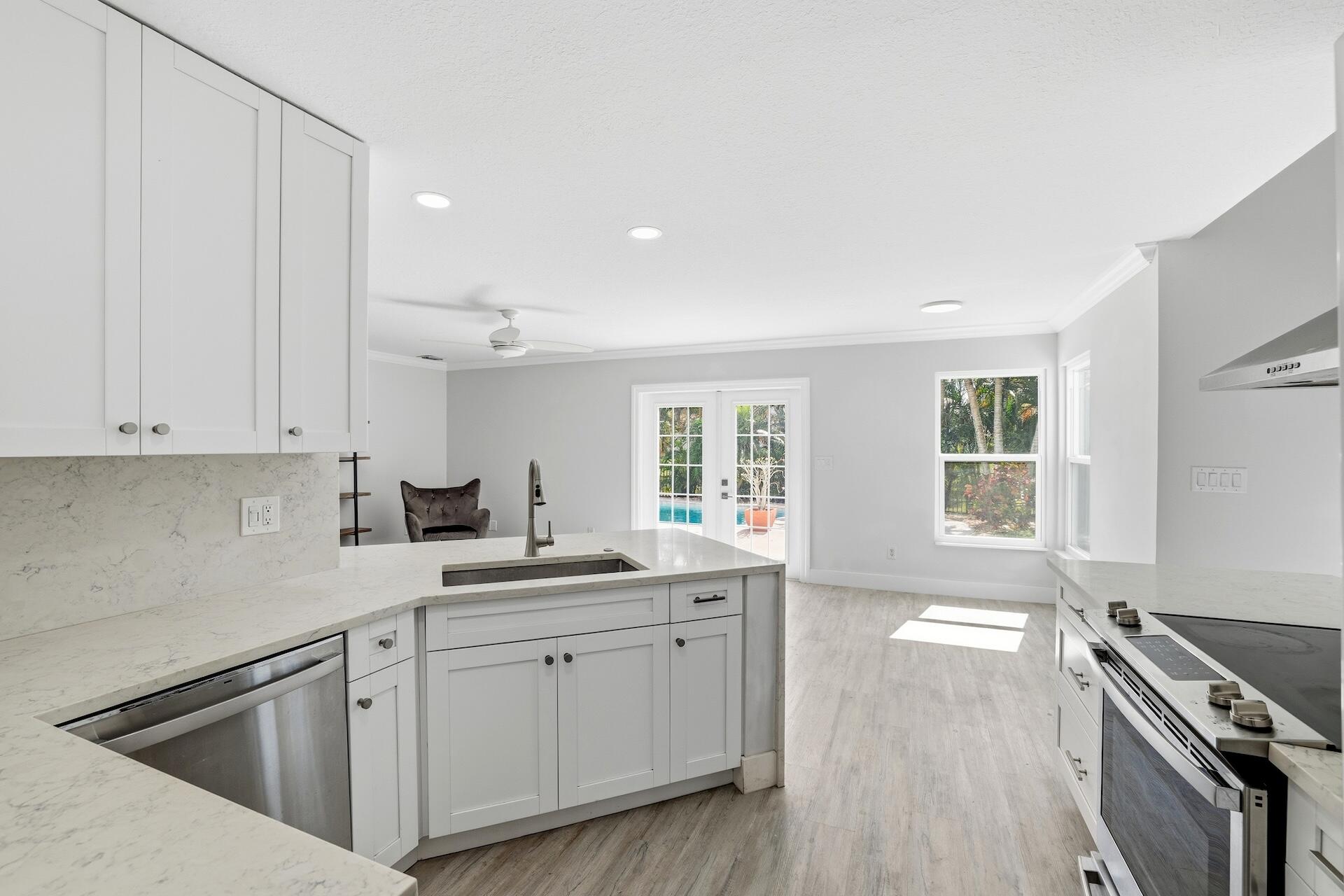 MEADOWLAND COVE 1 OF WELLINGTON - Residential