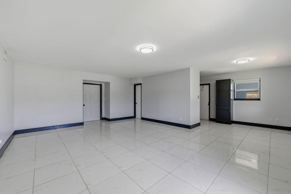 RIVER PARK UNIT 5 - Residential